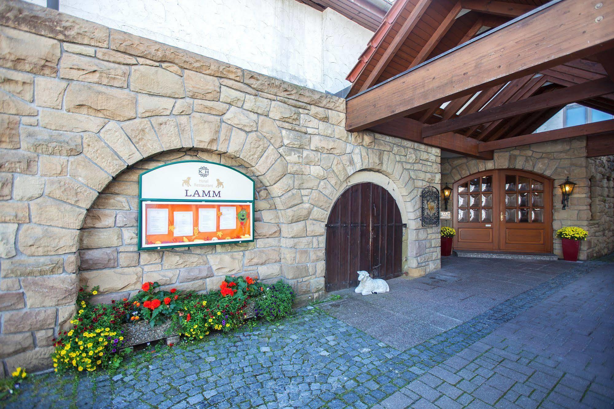 Hotel Lamm Ostfildern Exterior photo